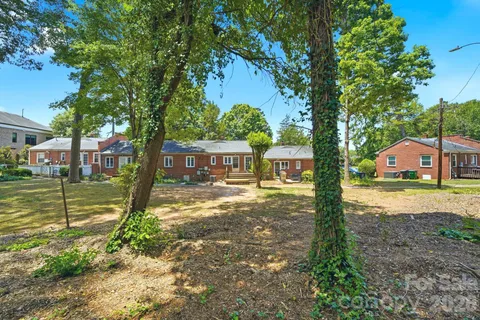 $325,000 | 1833 Jameston Drive, Charlotte, NC 28209