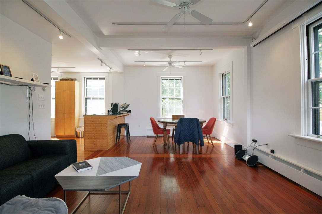 19 Walnut Street Newport, RI 02840 - Photo 22 of 34