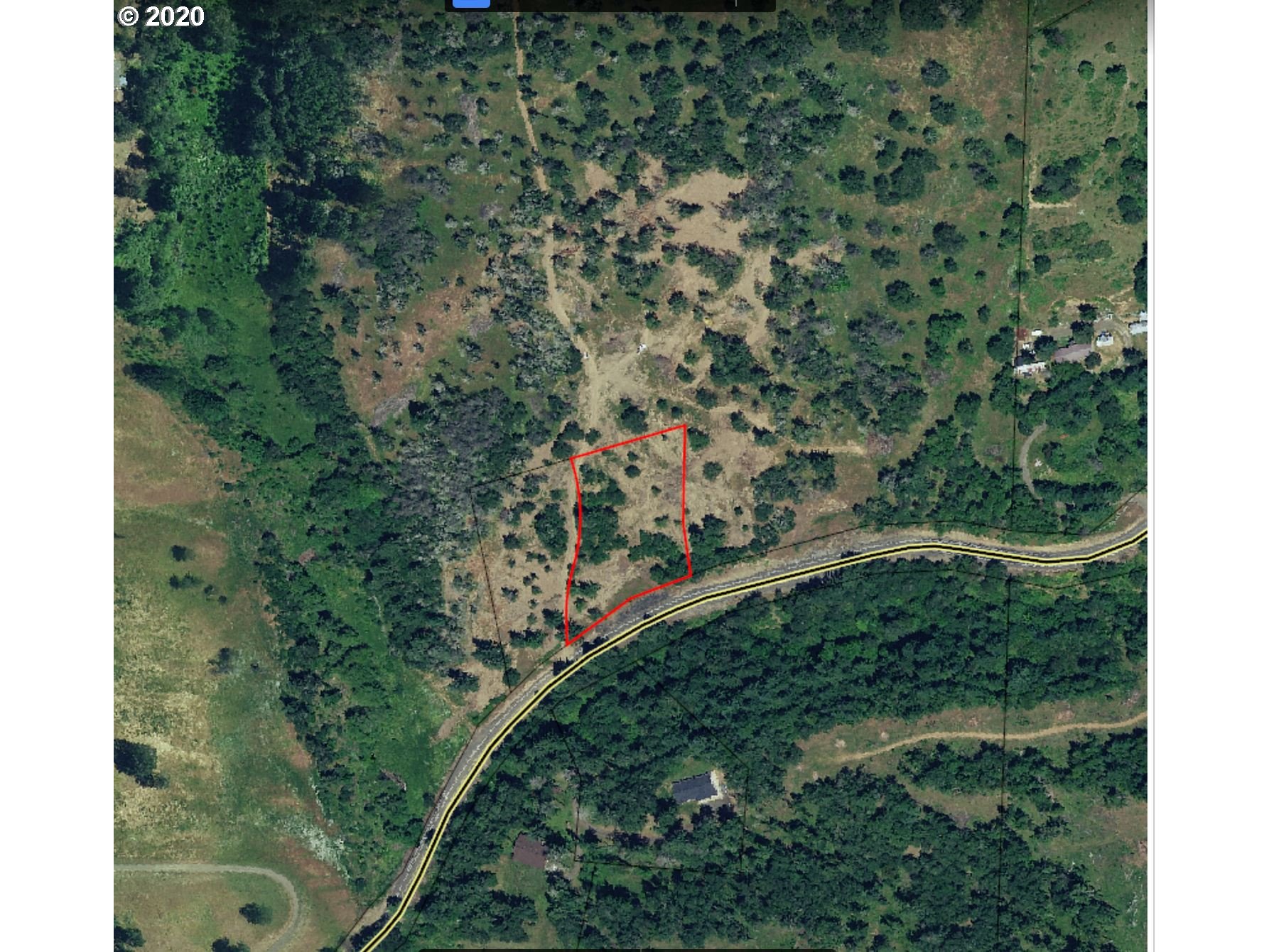 1632 Hogan Road Oakland, OR 97462 - Photo 1 of 14
