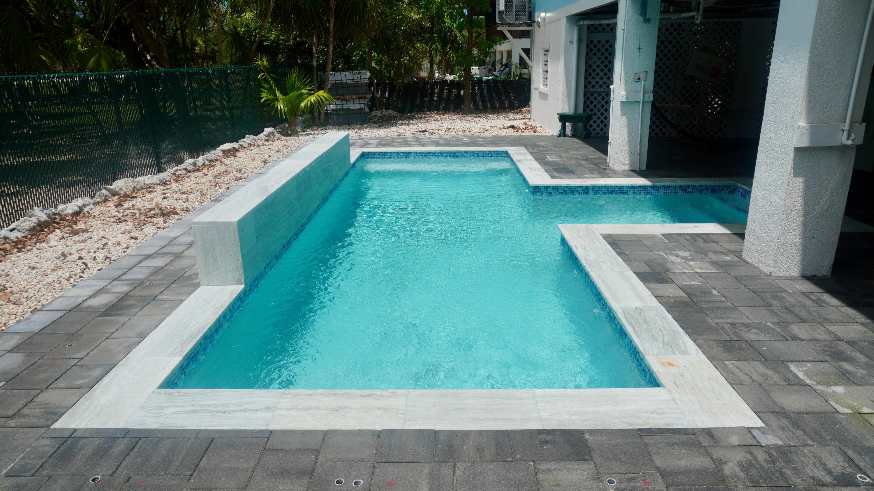 565 95th Street Marathon, FL 33050 - Photo 13 of 15 Pool