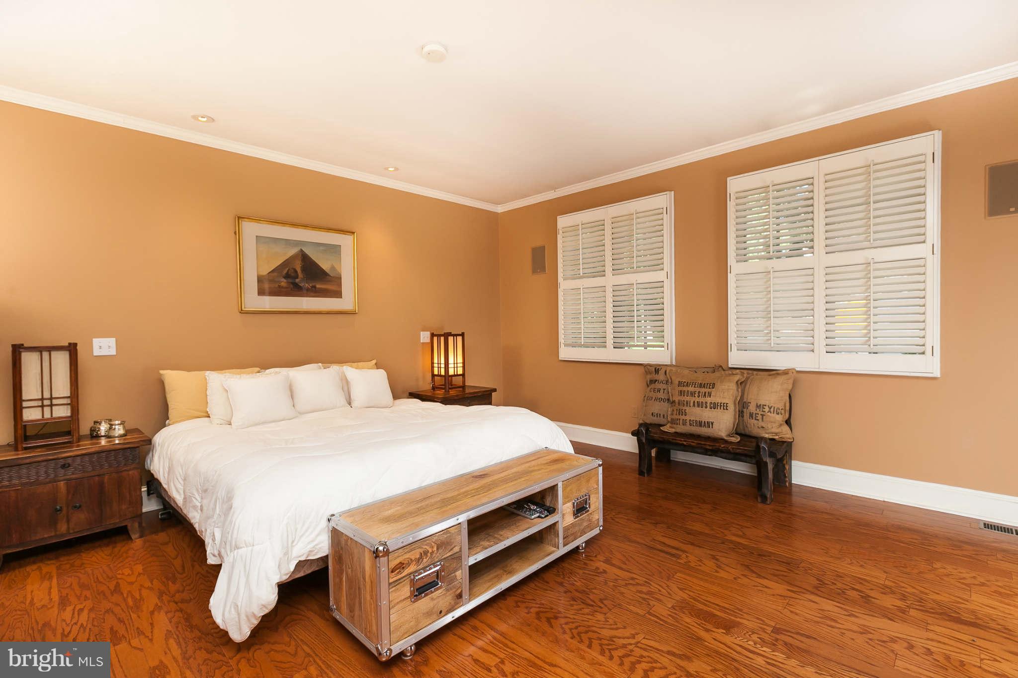 1710 Ruxton Road Towson, MD 21204 - Photo 16 of 30 Bedroom (Master)