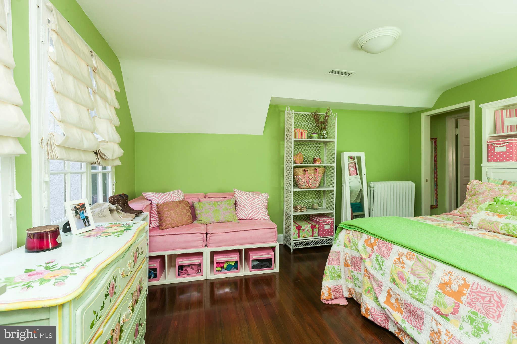 1710 Ruxton Road Towson, MD 21204 - Photo 20 of 30 Bedroom