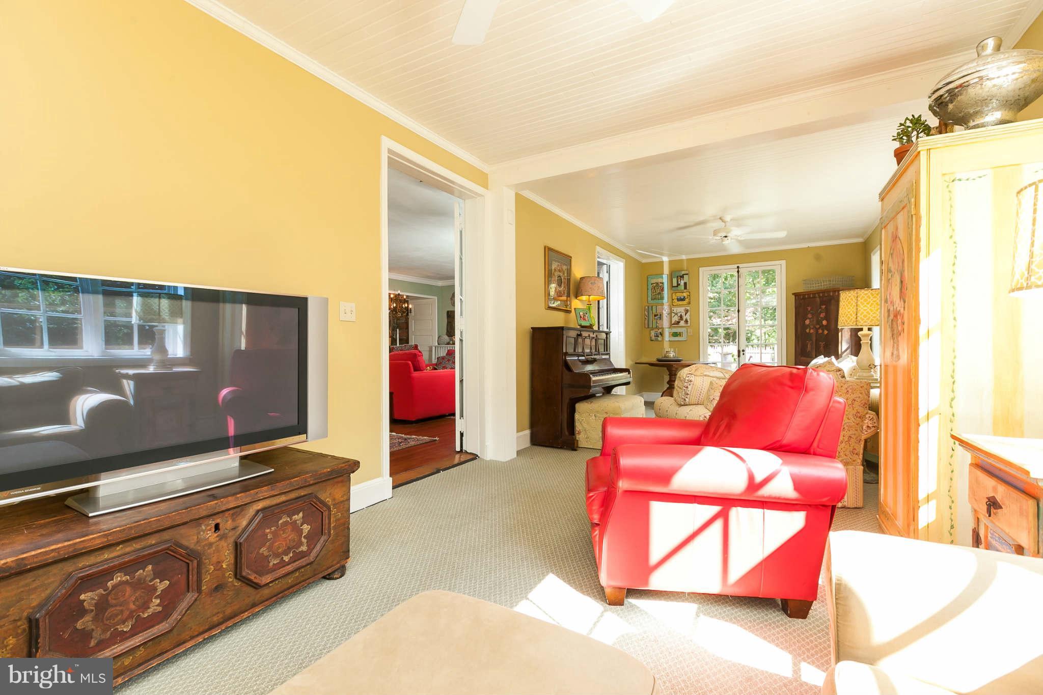 1710 Ruxton Road Towson, MD 21204 - Photo 6 of 30 Interior (General)