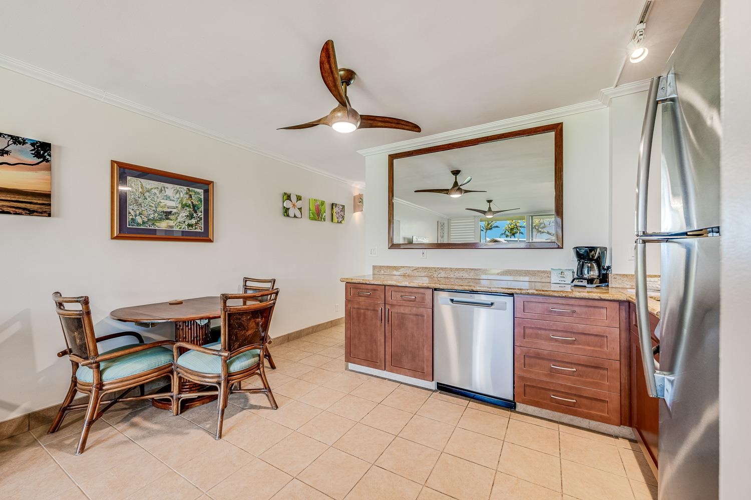 5315 Lower Honoapiilani Road, Unit B113 Lahaina, HI 96761 - Photo 11 of 41 Gallery Image 11