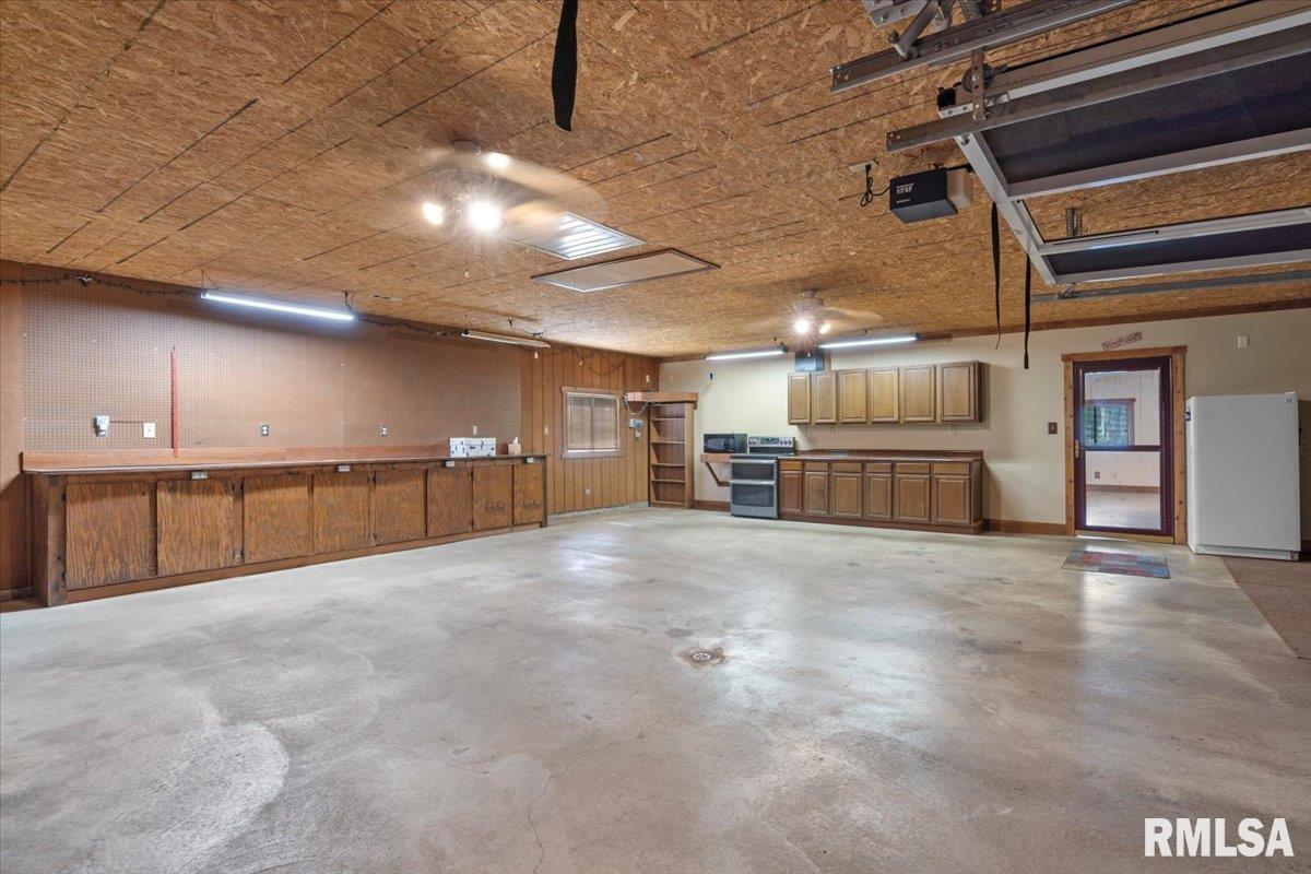 14201 3100N Road Virden, IL 62690 - Photo 35 of 55