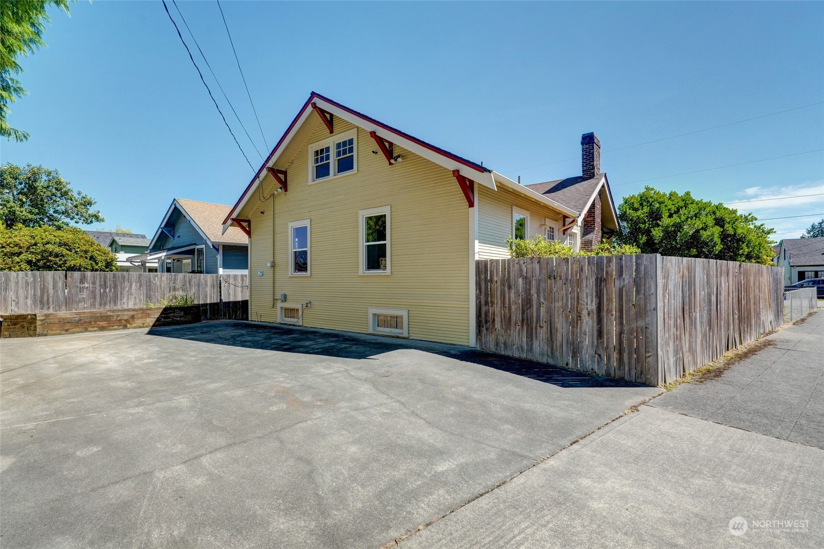 221 Wells Avenue North Renton, WA 98057 - Photo 27 of 28