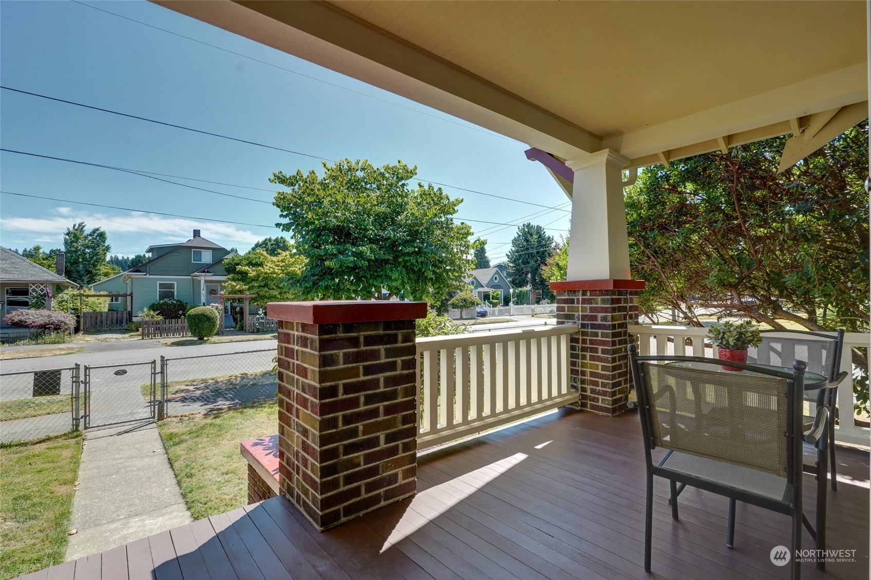 221 Wells Avenue North Renton, WA 98057 - Photo 3 of 28