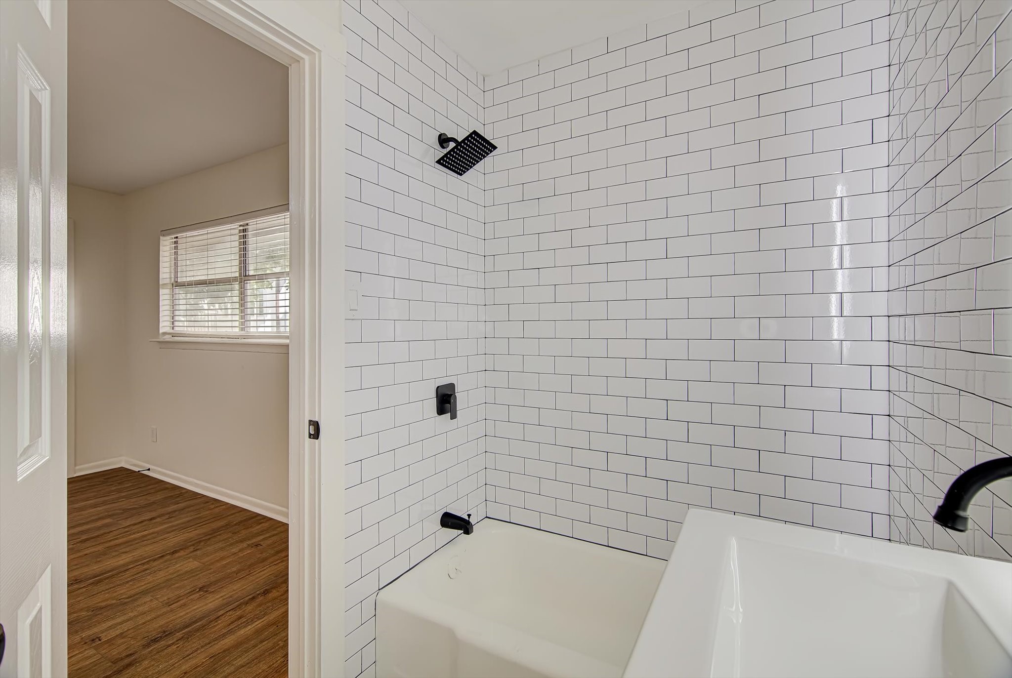 1915 McDuffie Street, Unit 1 Houston, TX 77019 - Photo 13 of 24