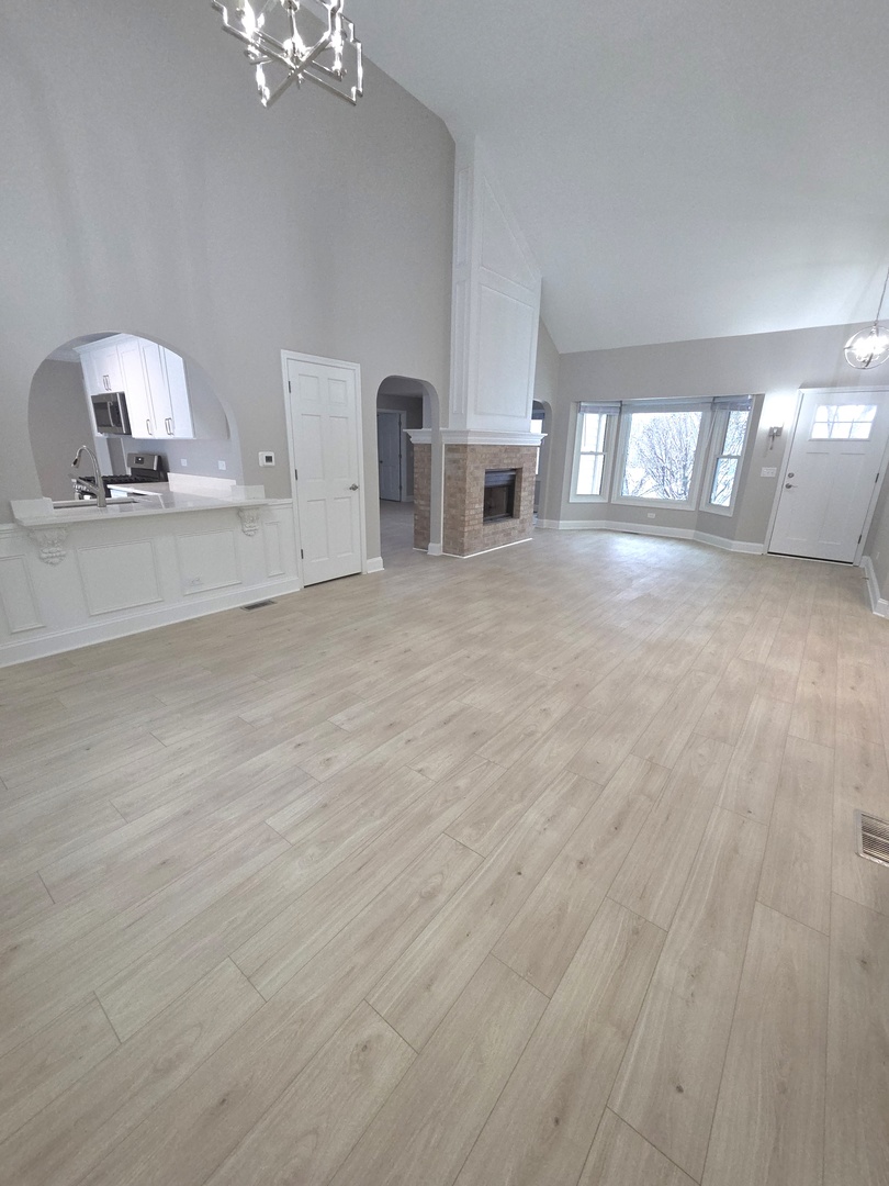 3027 Brossman Street Naperville, IL 60564 - Photo 3 of 36