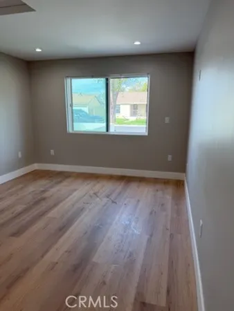 $1,915 | 162 1/2 East Adair Street, Unit 1/2, Long Beach, CA 90805