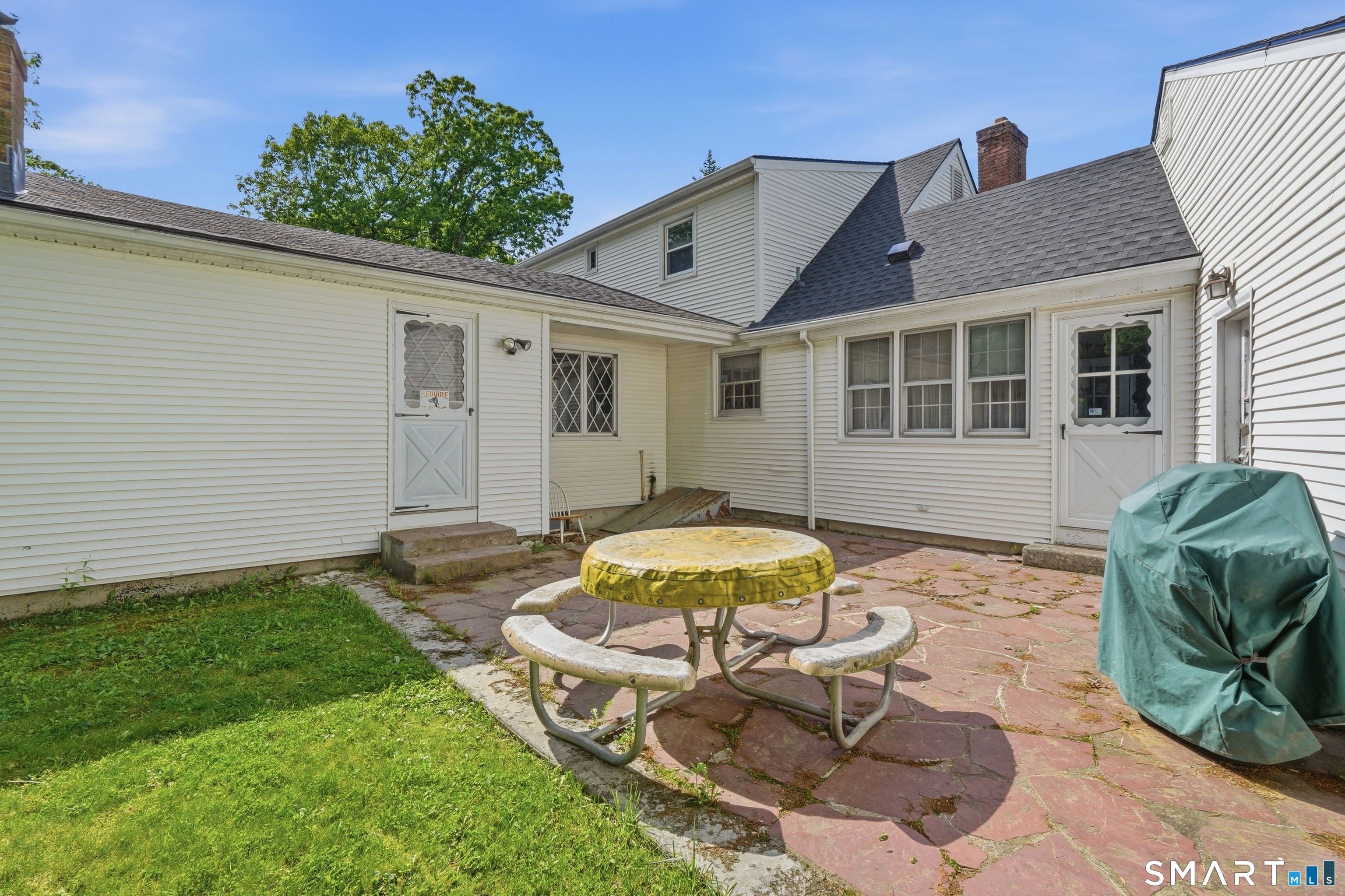 40 Royal Oak Road New Britain, CT 06053 - Photo 29 of 33
