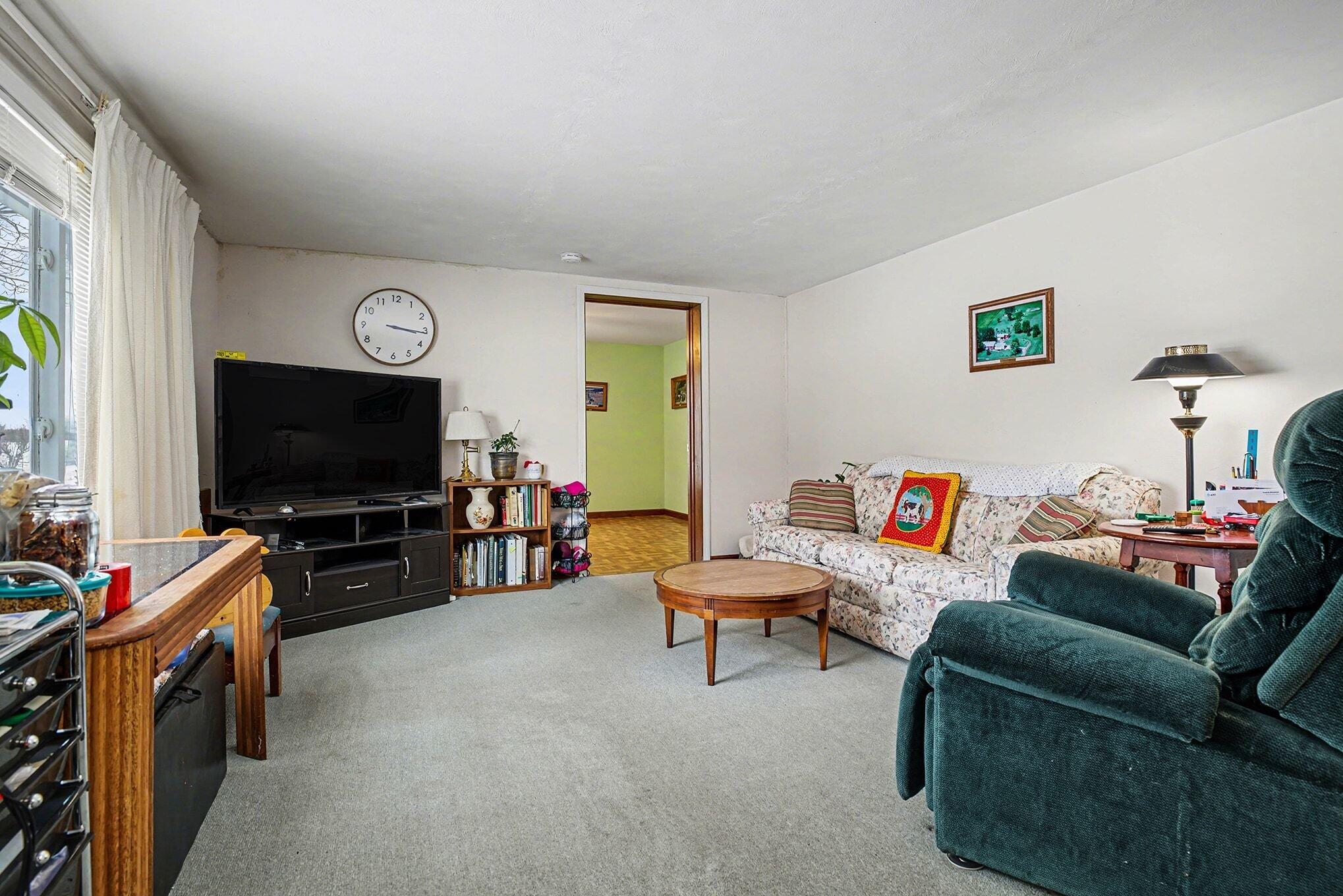 5494 Old Pipestone Road Eau Claire, MI 49111 - Photo 14 of 48 005_file_1885
