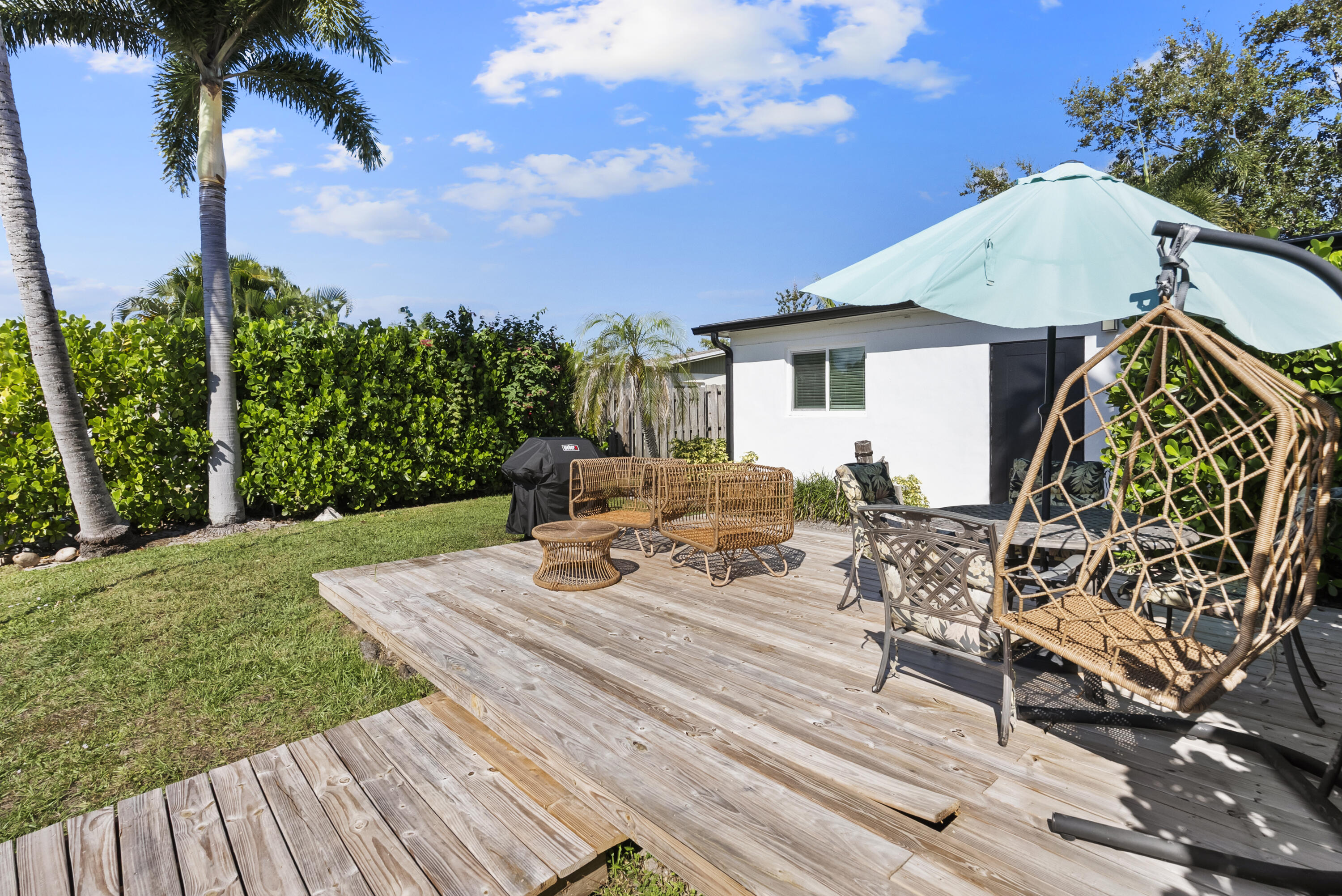 2446 Southwest Hideaway Lane Stuart, FL 34994 - Photo 10 of 28 DSC05145