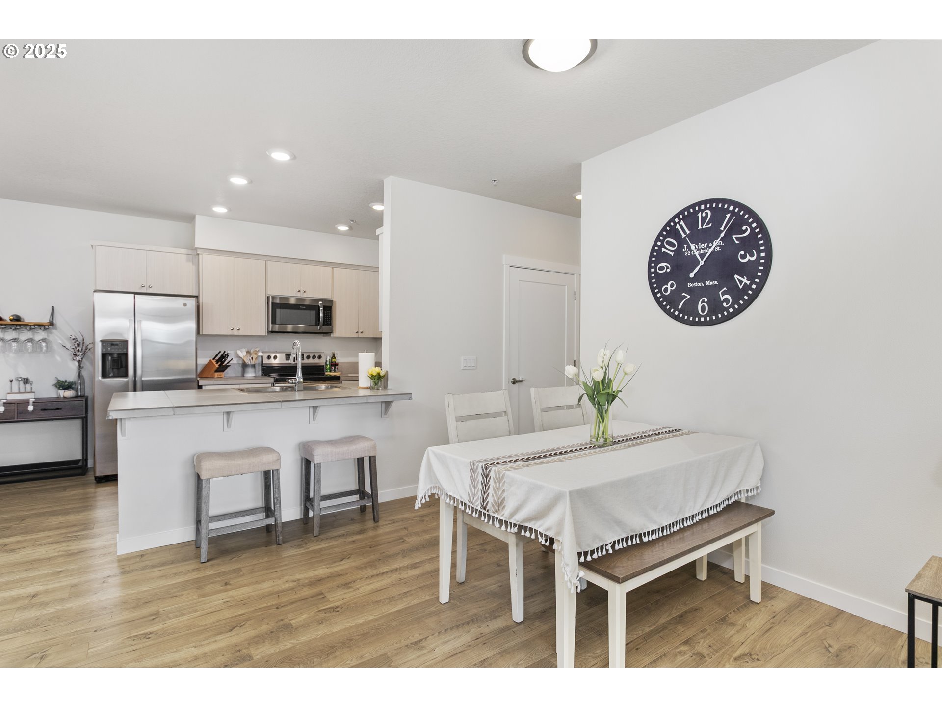 11715 Southwest Valencia Lane, Unit 202 Wilsonville, OR 97070 - Photo 11 of 40 Dining Area
