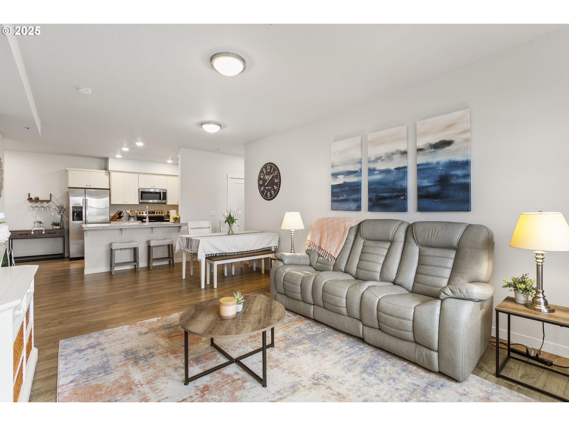 11715 Southwest Valencia Lane, Unit 202 Wilsonville, OR 97070 - Photo 13 of 40 Great Room