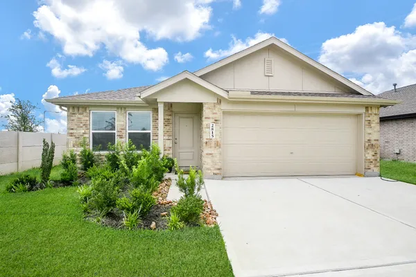 $2,450 | 2815 Fountain Wds Drive, League City, TX 77573