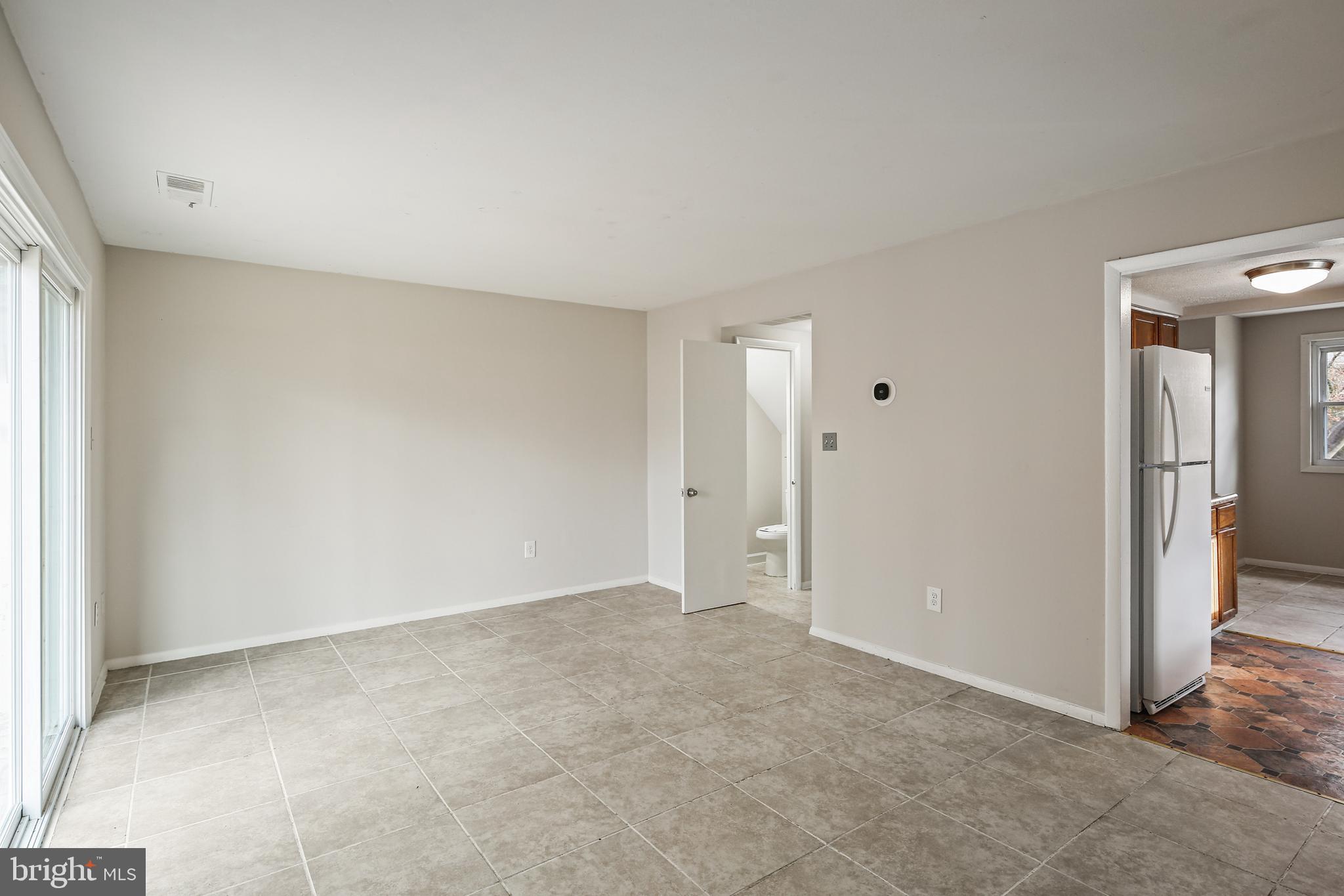 140 Shellcove Road Pasadena, MD 21122 - Photo 9 of 30 Gallery Image 9
