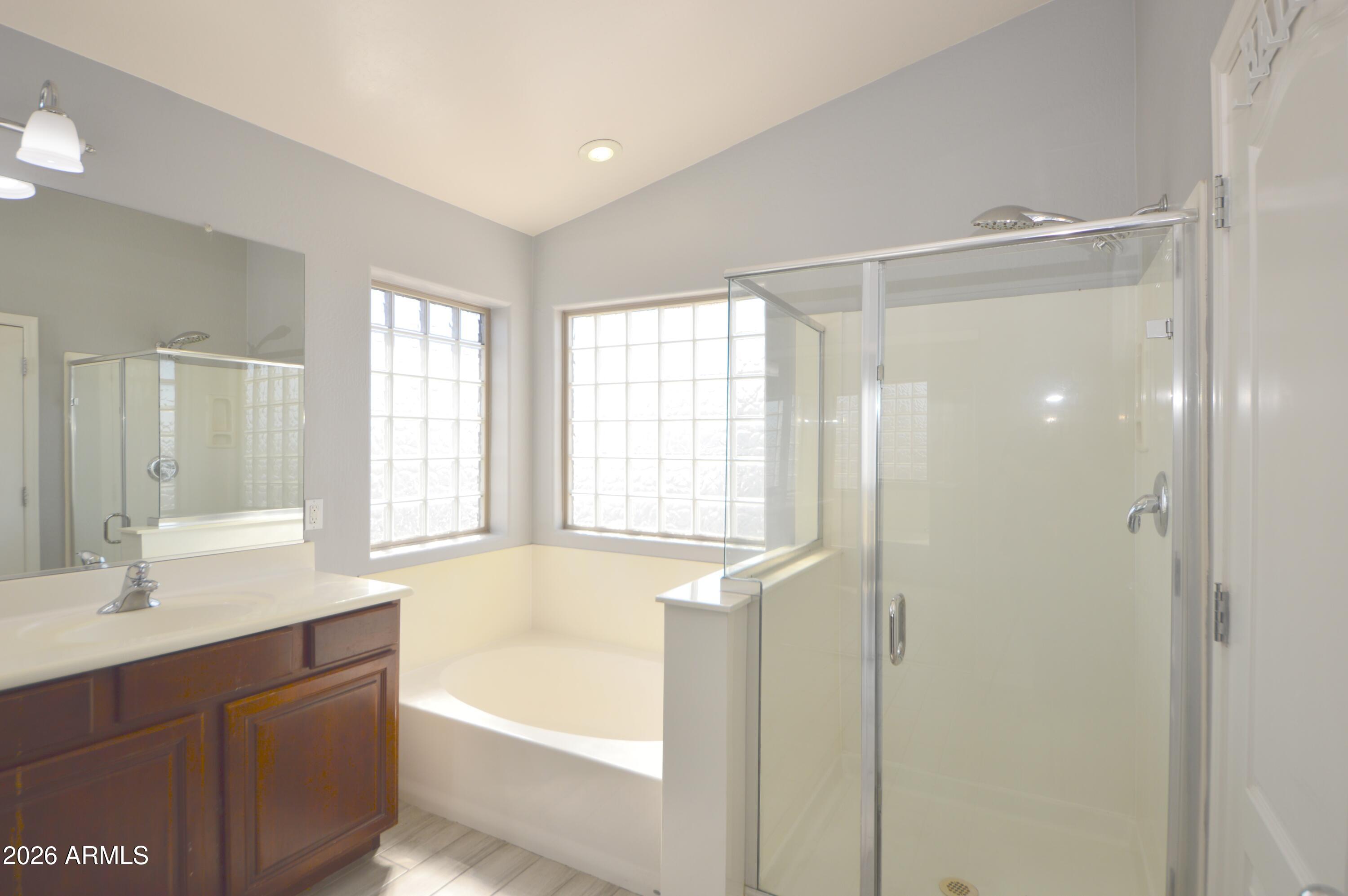 5115 West Novak Way Laveen, AZ 85339 - Photo 27 of 52 Perimary Room Bath Tub & Shower