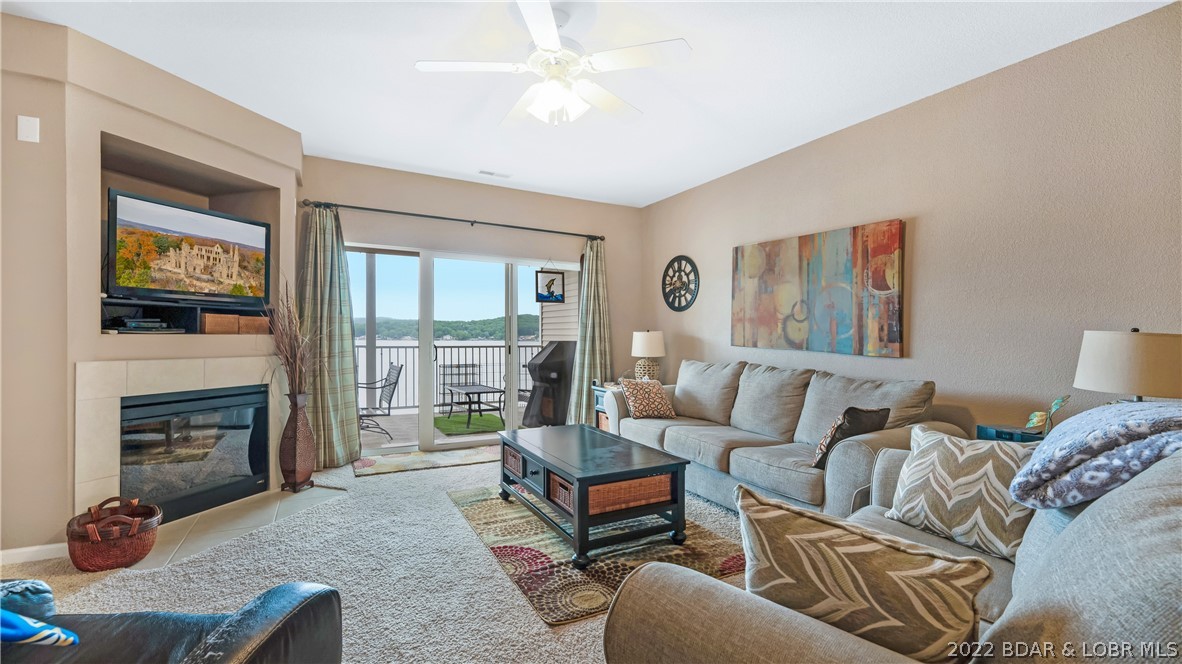 72 Sierra Bay Drive, Unit 724B, Camdenton, MO 65020 Compass