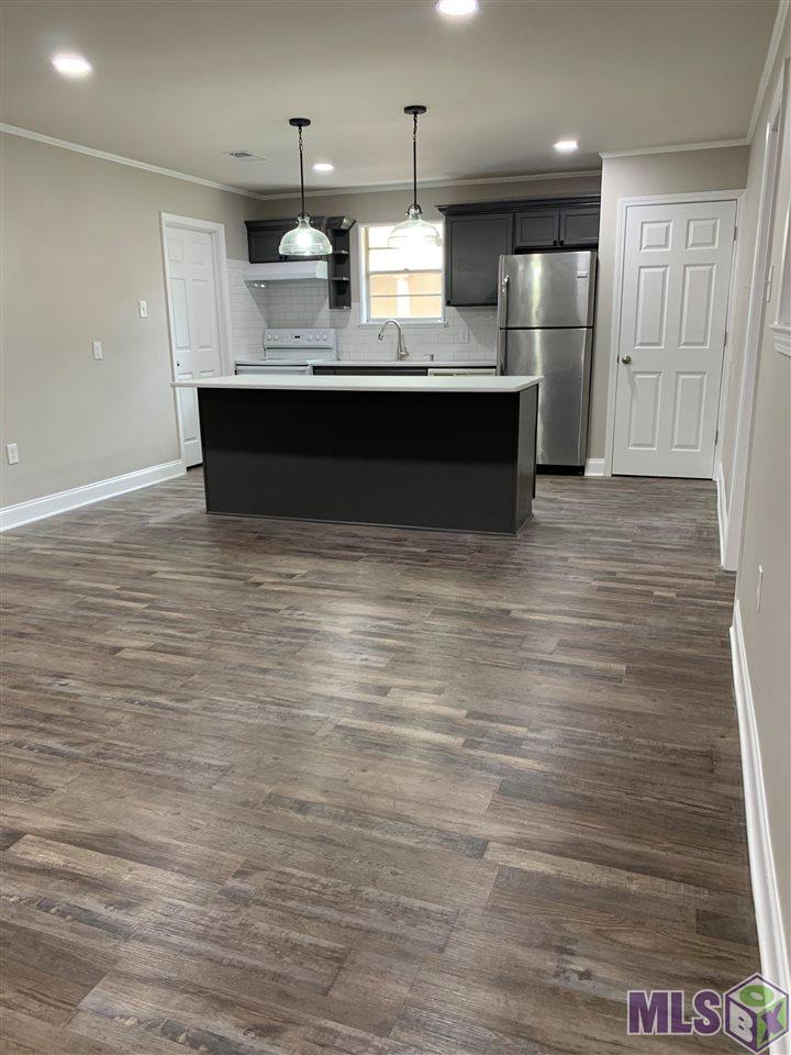14438 Locust Street Baton Rouge, LA 70819 - Photo 3 of 15 Gallery Image 3