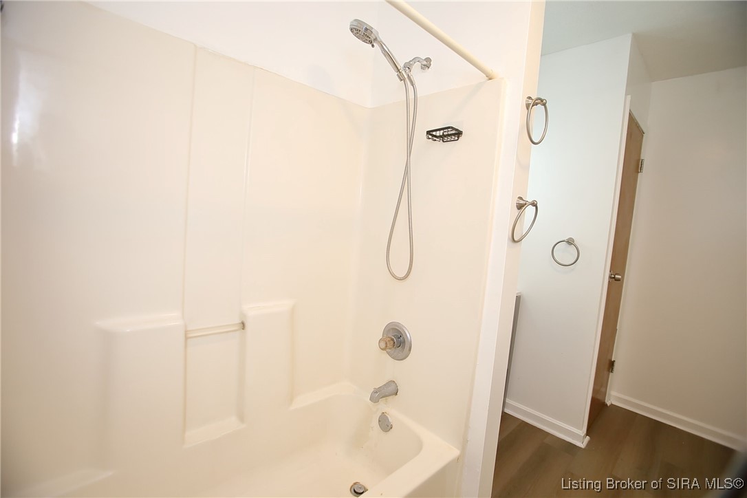 1406 Chartres Street New Albany, IN 47150 - Photo 24 of 34 Full Bath