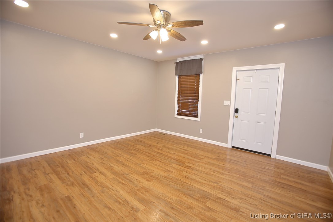 1406 Chartres Street New Albany, IN 47150 - Photo 7 of 34 Living Room