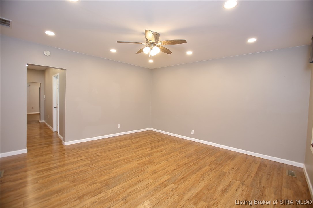 1406 Chartres Street New Albany, IN 47150 - Photo 8 of 34 Living Room