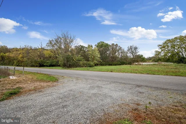 a black and white photo of a painting