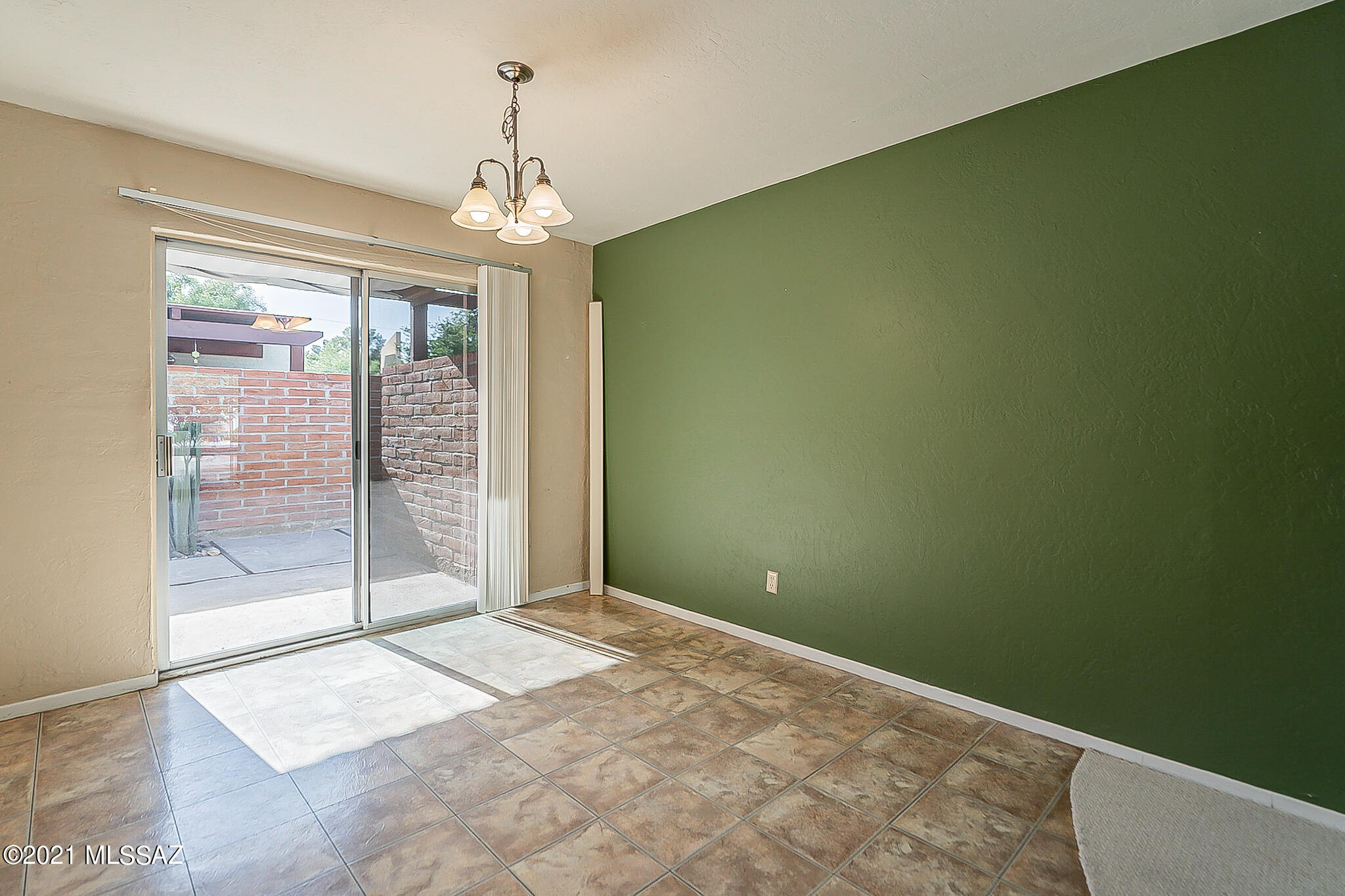 963 North Via Verano Tucson, AZ 85710 - Photo 8 of 26
