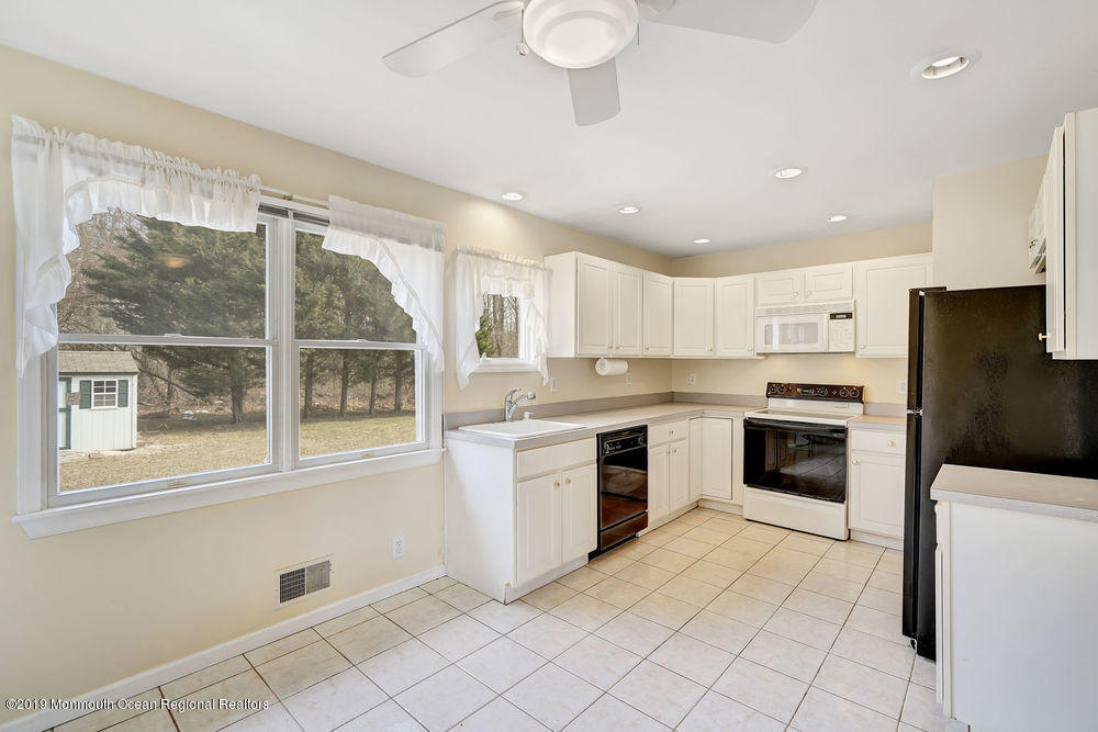 367 Cherry Quay Road Brick, NJ 08723 - Photo 8 of 27 018_dsc03789