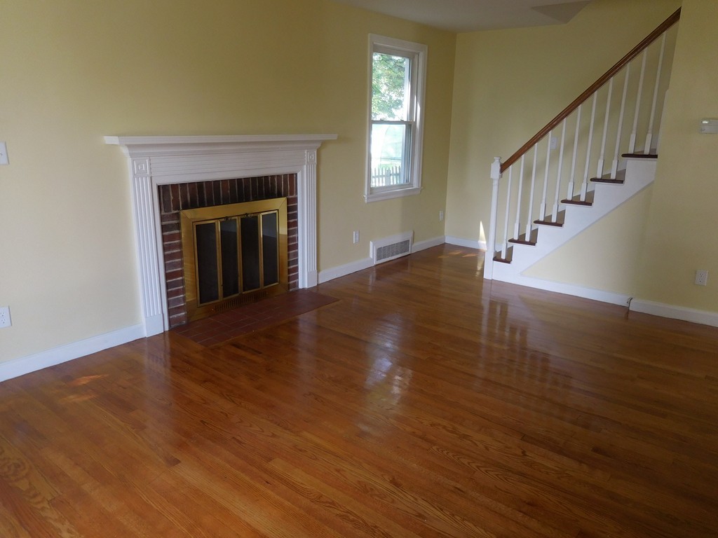 179 Harwich Road West Springfield, MA 01089 - Photo 3 of 12 Gallery Image 3