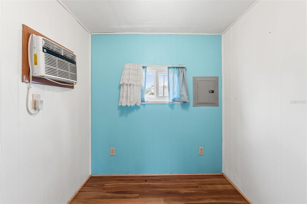 2092 Culbreath Road, Unit C52 Brooksville, FL 34602 - Photo 16 of 33 a view of a hallway with entryway