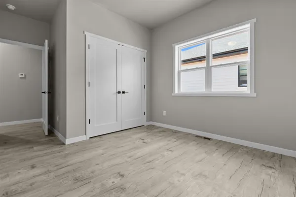 $329,900 | 411 Founders Way, Little Chute, WI 54140