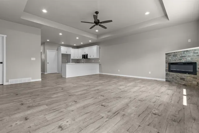 $329,900 | 411 Founders Way, Little Chute, WI 54140