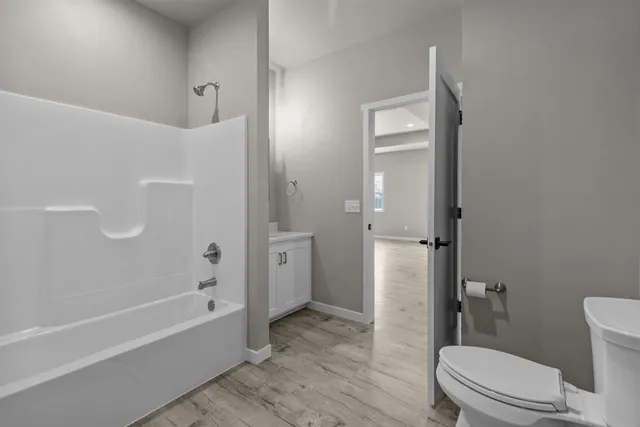 $329,900 | 411 Founders Way, Little Chute, WI 54140