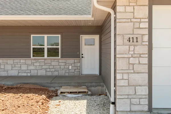 $329,900 | 411 Founders Way, Little Chute, WI 54140