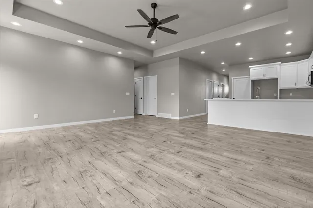 $329,900 | 411 Founders Way, Little Chute, WI 54140