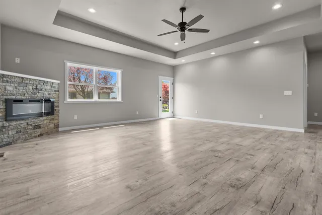 $329,900 | 411 Founders Way, Little Chute, WI 54140