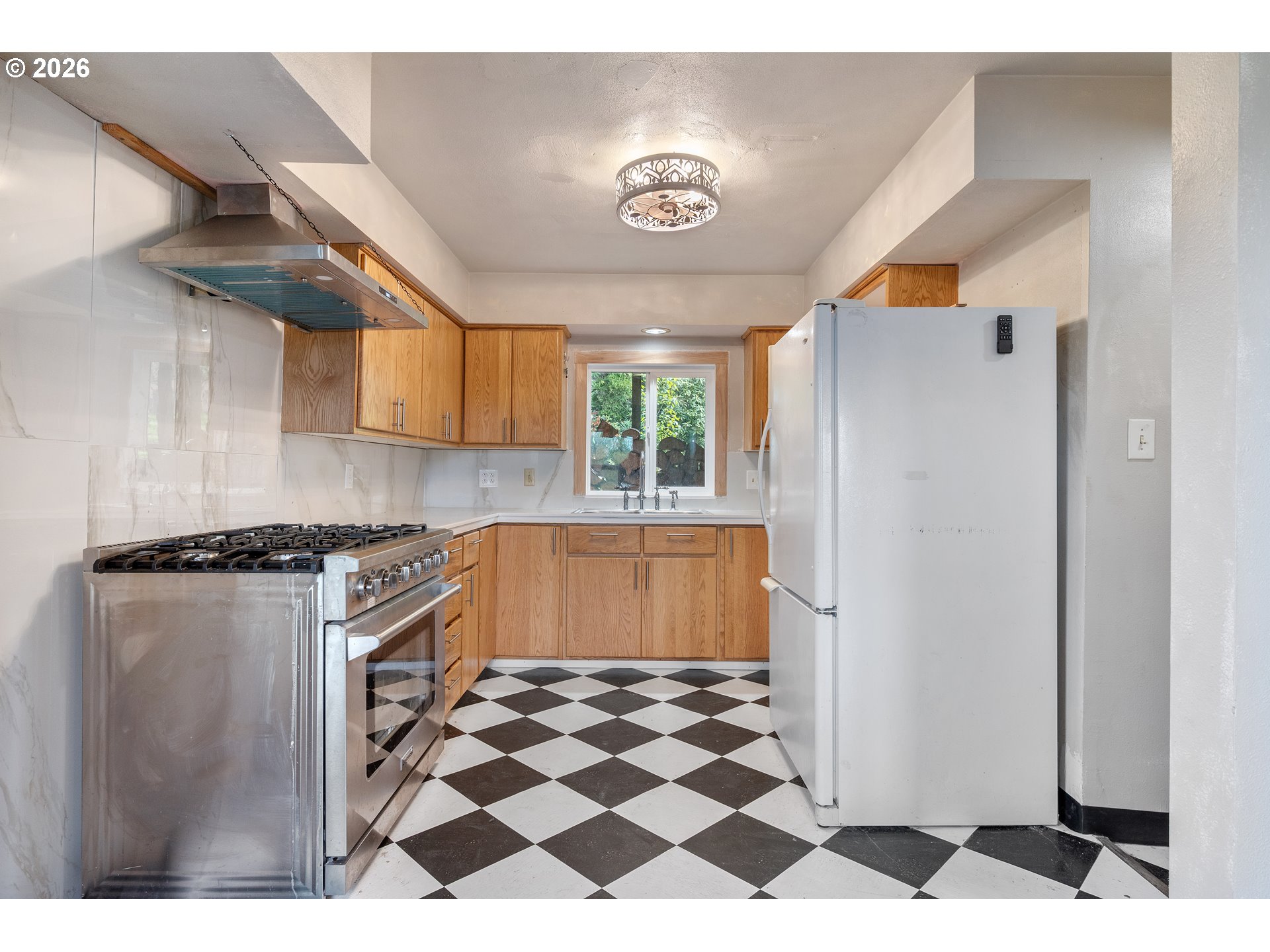 2916 Columbia Heights Road Longview, WA 98632 - Photo 8 of 45