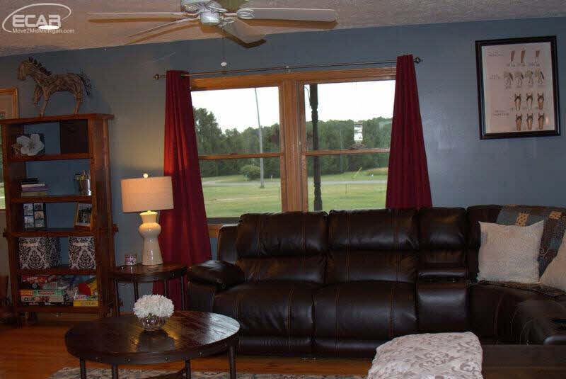 6644 West Hayner Road Fowlerville, MI 48836 - Photo 19 of 62 21315408-19.JPG