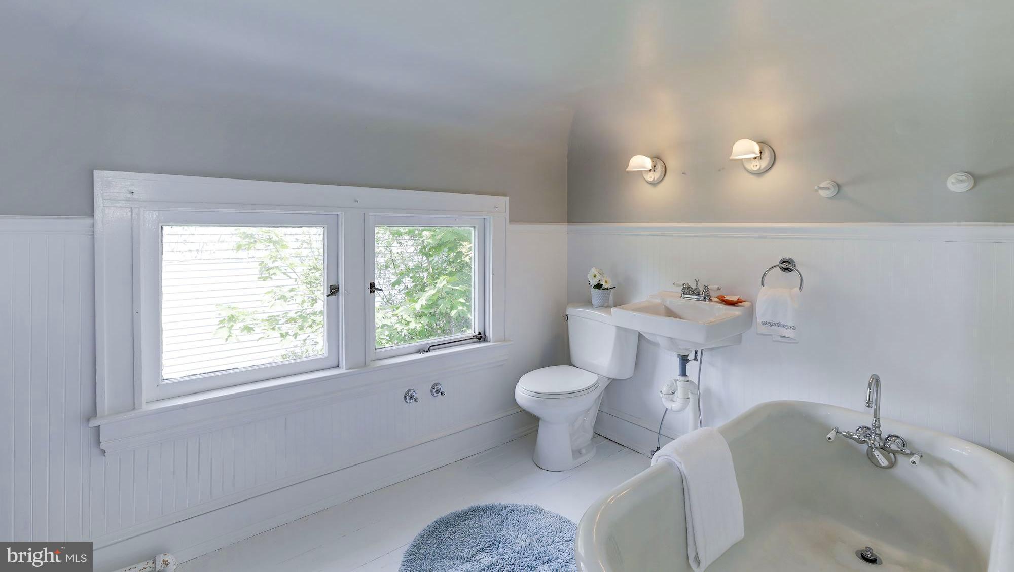 5309 Tramore Road Baltimore, MD 21214 - Photo 22 of 30 Of Course - the Master Bathroom!