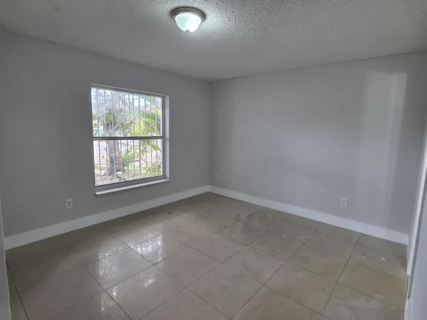$2,950 | 18050 Northwest 41st Place, Miami Gardens, FL 33055