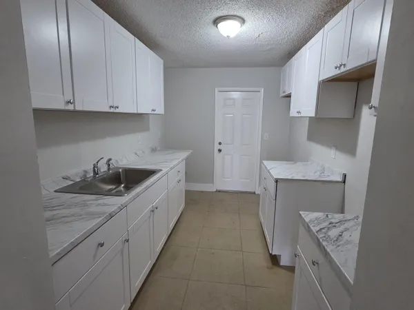 $2,950 | 18050 Northwest 41st Place, Miami Gardens, FL 33055
