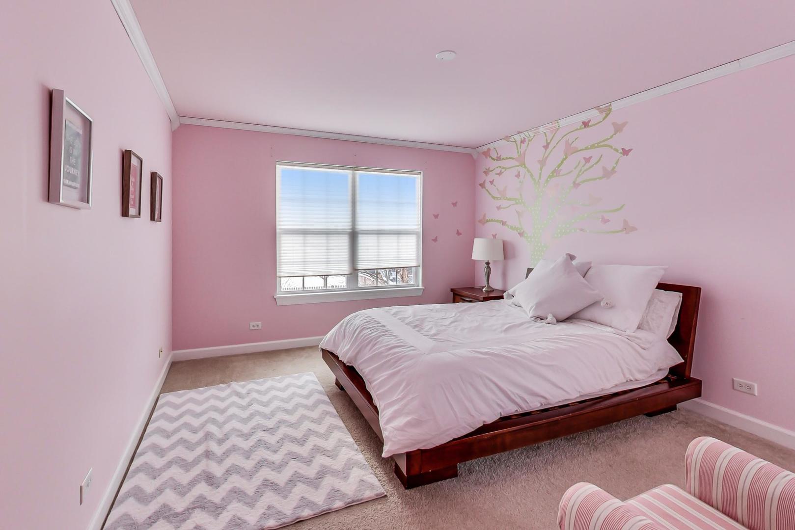 847 Oak Ridge Boulevard Elgin, IL 60120 - Photo 23 of 27 Gallery Image 23