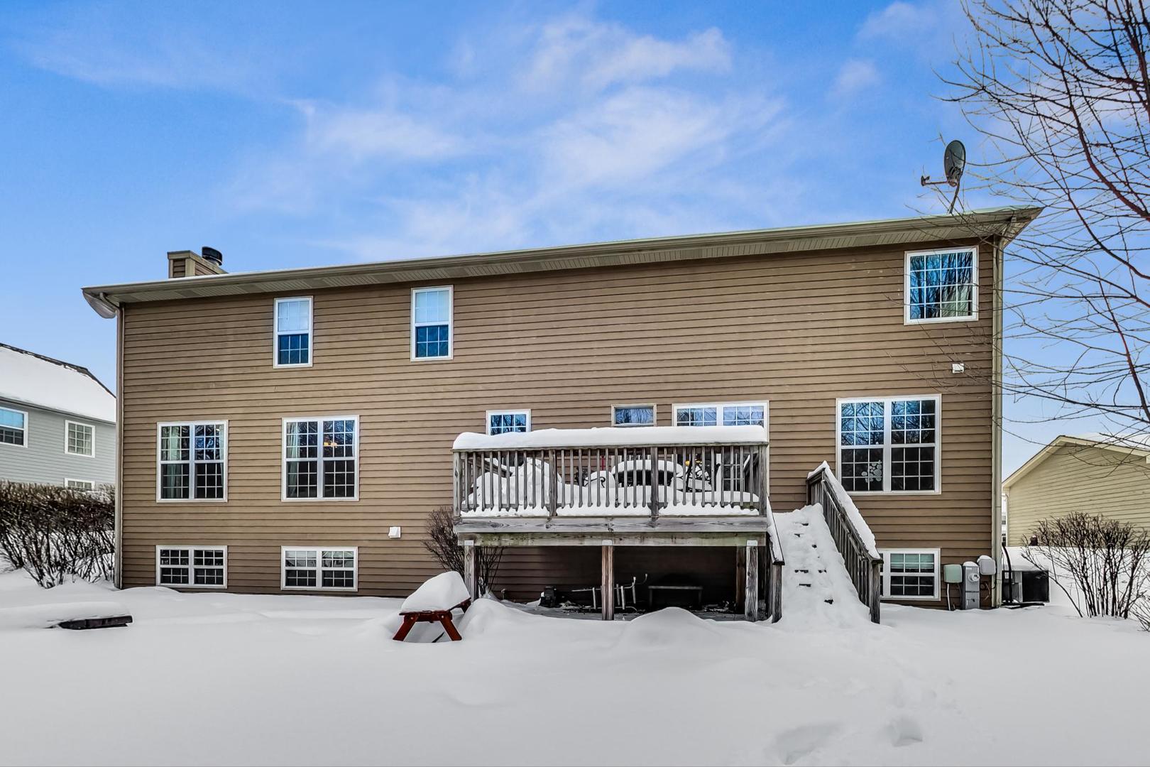 847 Oak Ridge Boulevard Elgin, IL 60120 - Photo 26 of 27 Gallery Image 26