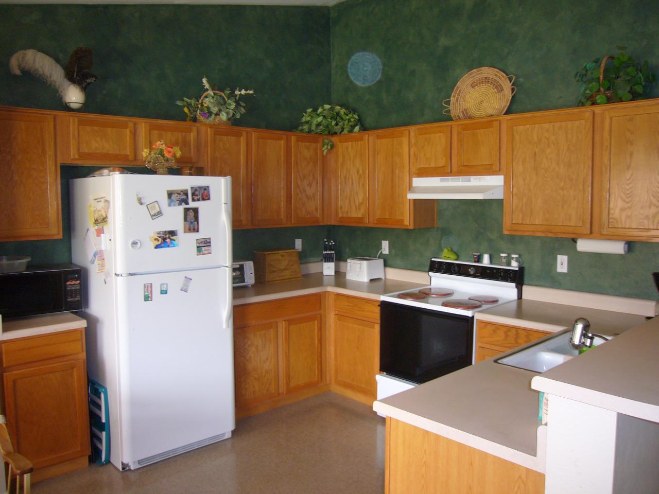 2029 East Devon Road Gilbert, AZ 85296 - Photo 2 of 9 Kitchen