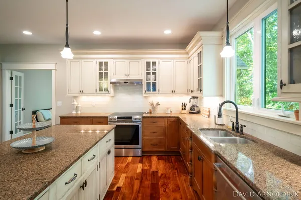 $734,900 | 461 Island View Drive, Holland, MI 49424
