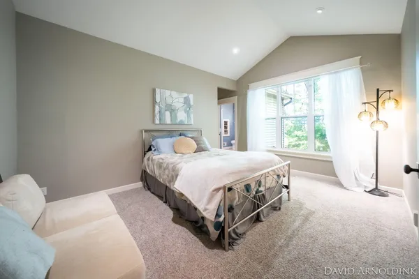 $734,900 | 461 Island View Drive, Holland, MI 49424