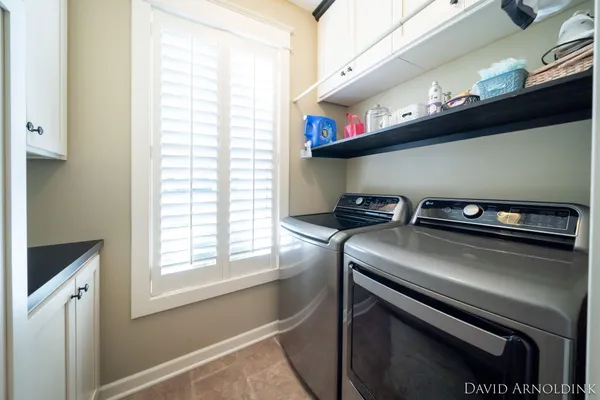 $734,900 | 461 Island View Drive, Holland, MI 49424