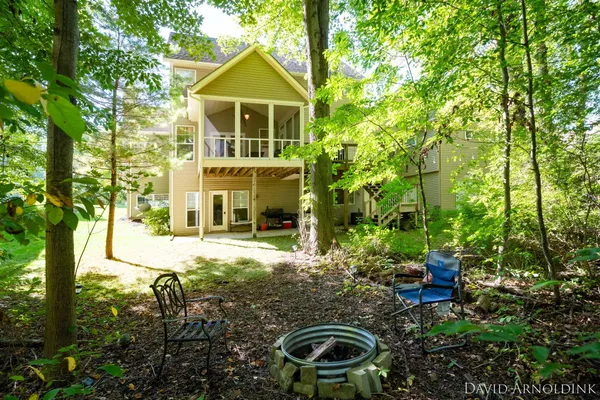 $734,900 | 461 Island View Drive, Holland, MI 49424